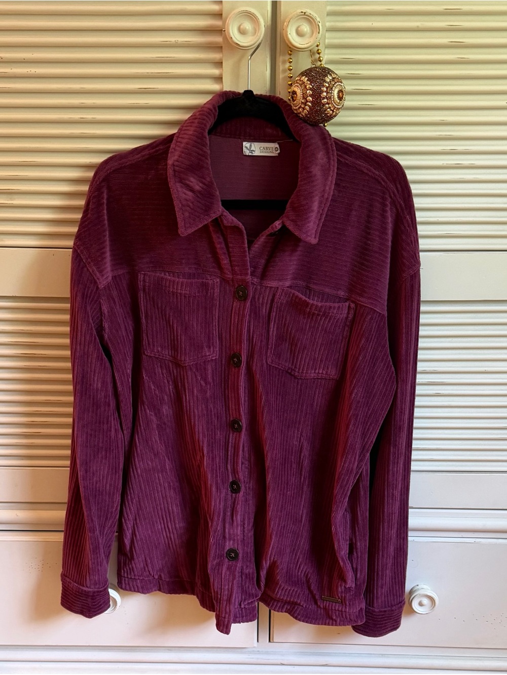 Carve Designs Velour Corduroy Shirt Jacket in Magenta Size Medium